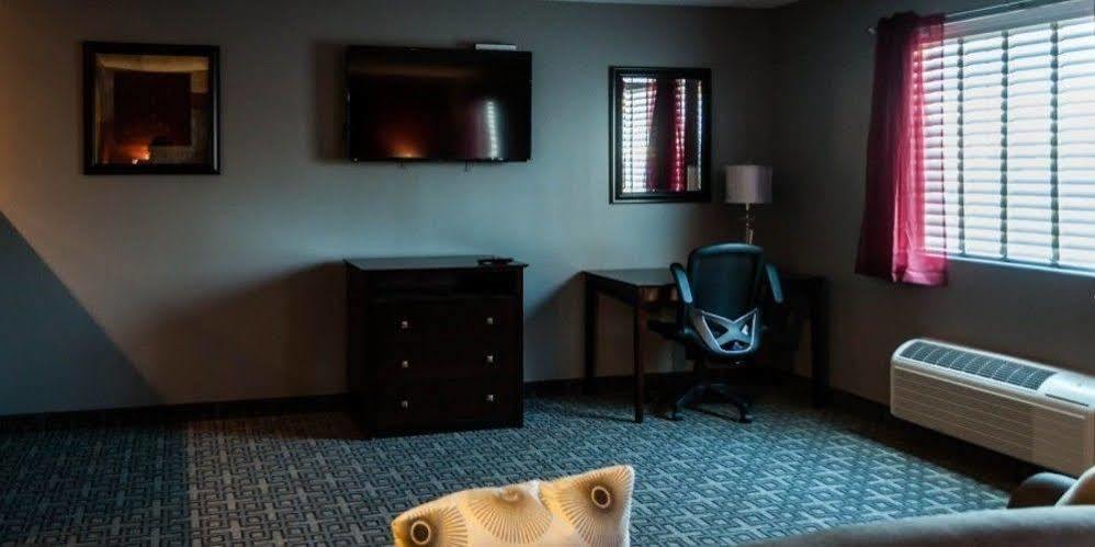 Holmes Suites And Inn Blacklick Dış mekan fotoğraf